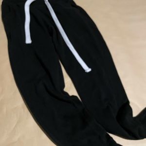 black sweatpants